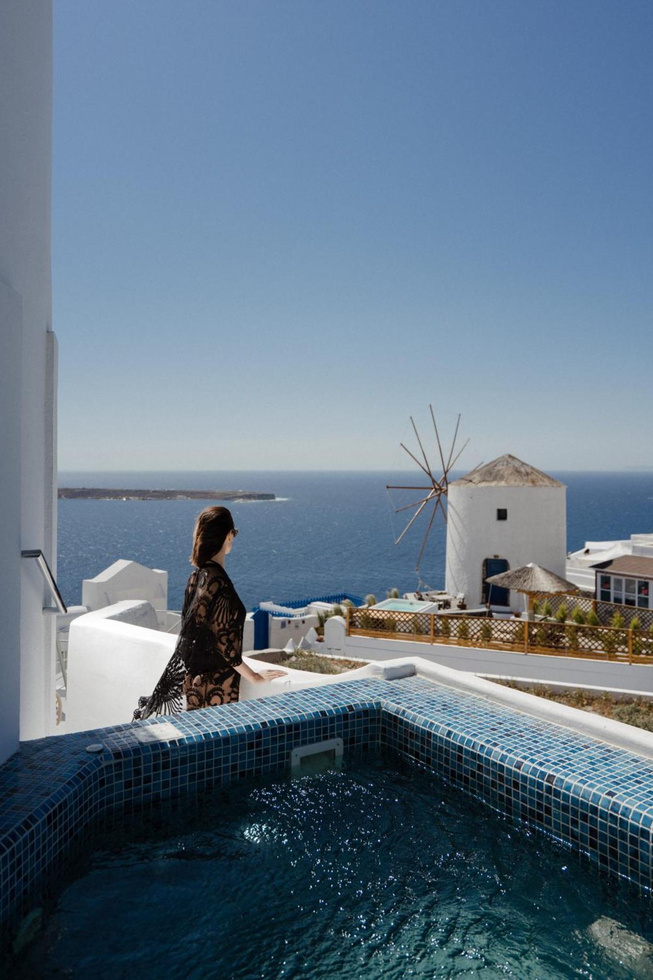 The Sunset Windmill Villa Oia  Exterior photo